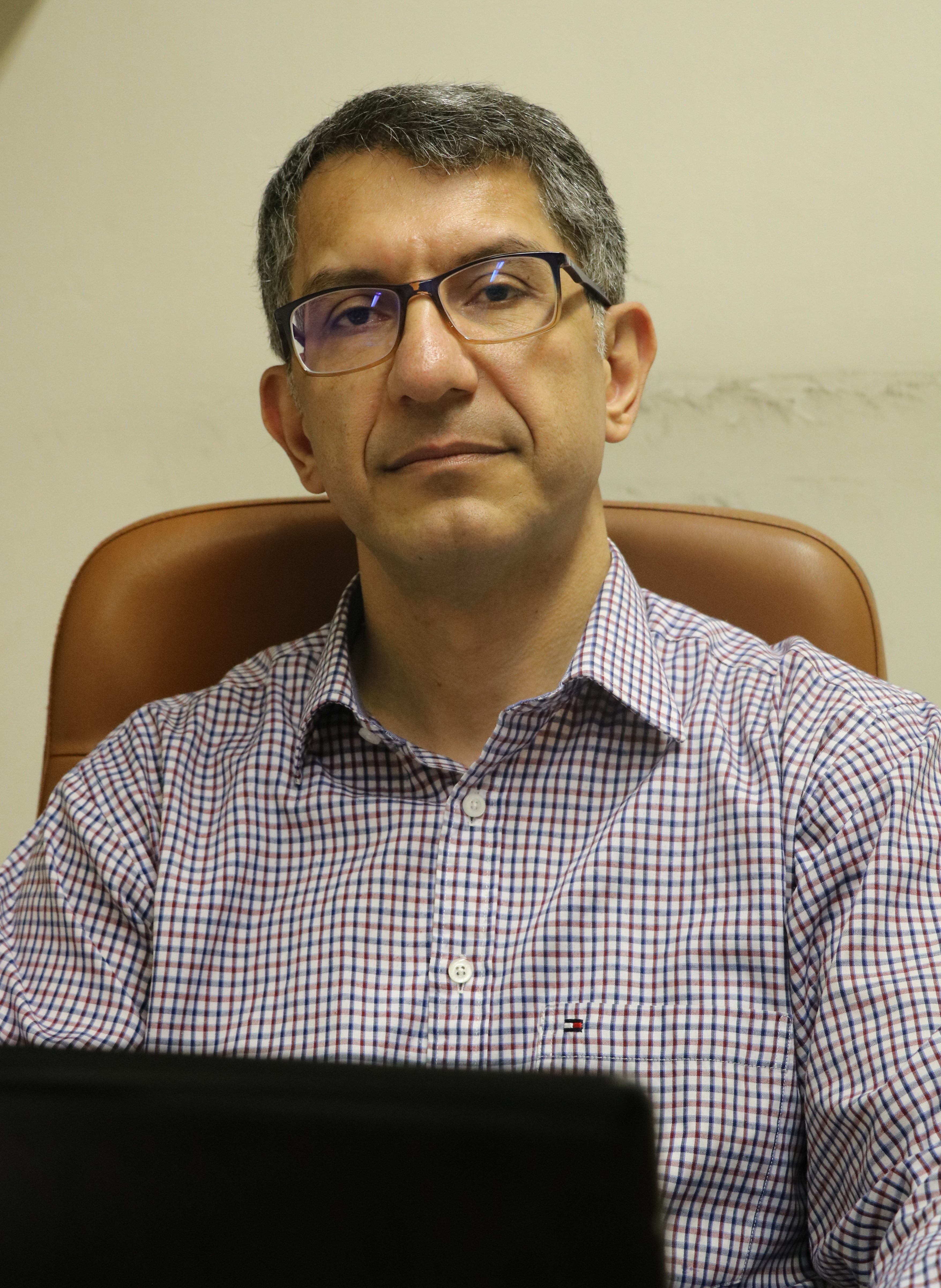 دکتر کاوه کاووسی